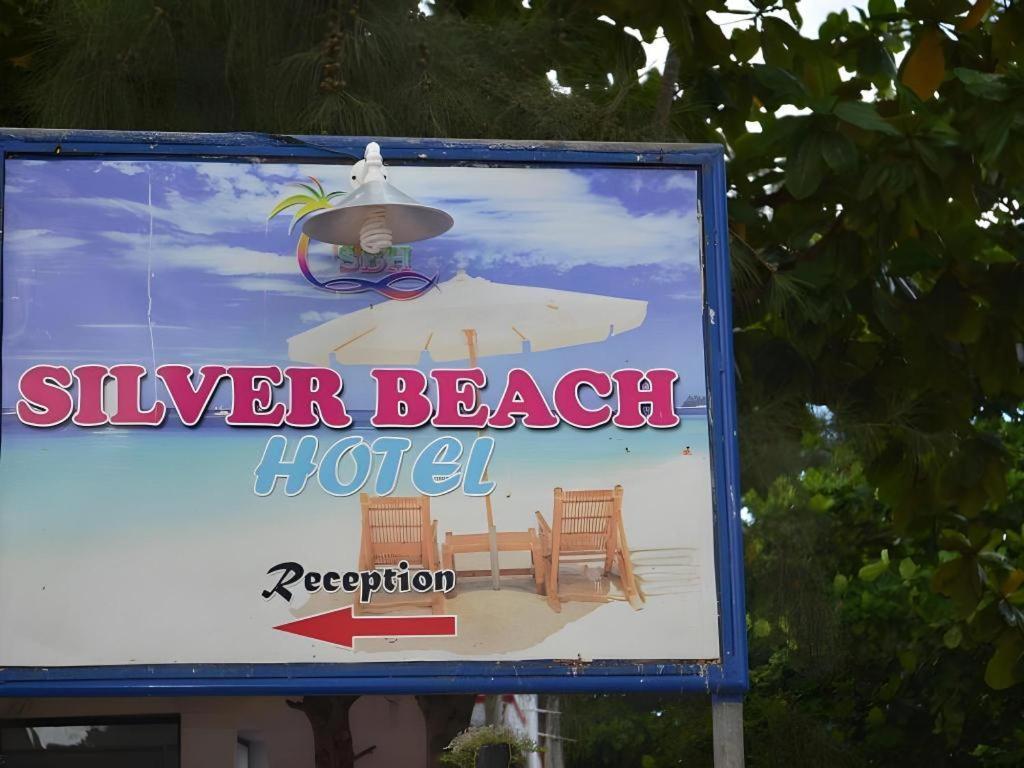 Silver Beach Hotel Triquinimale Exterior foto