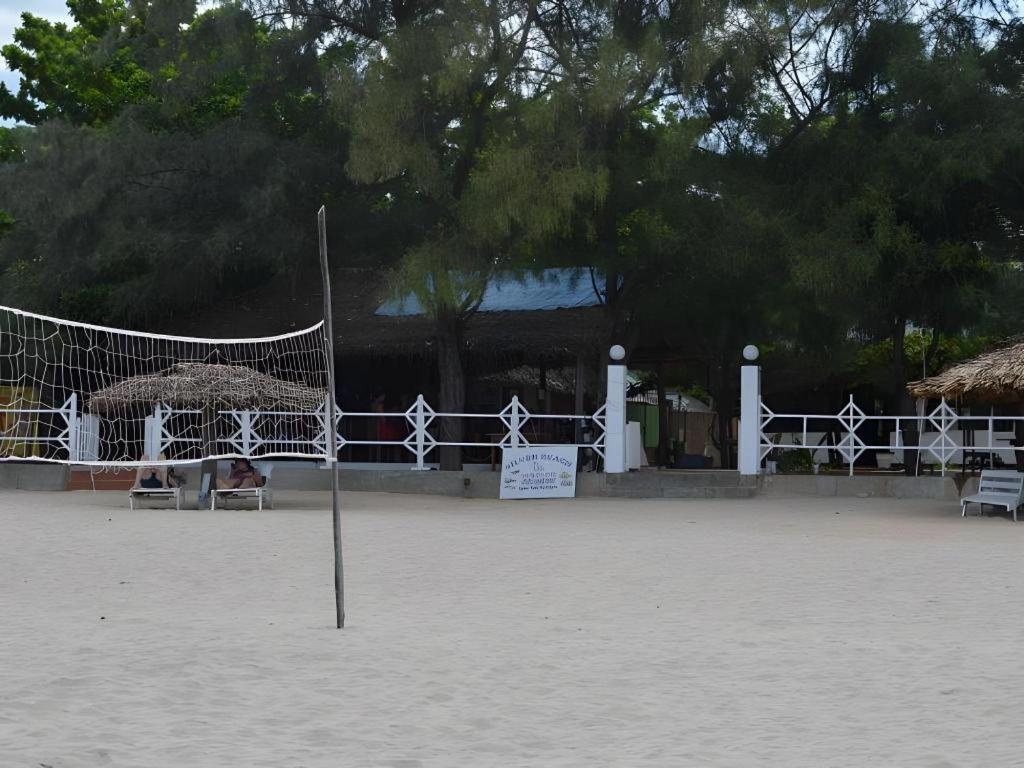 Silver Beach Hotel Triquinimale Exterior foto
