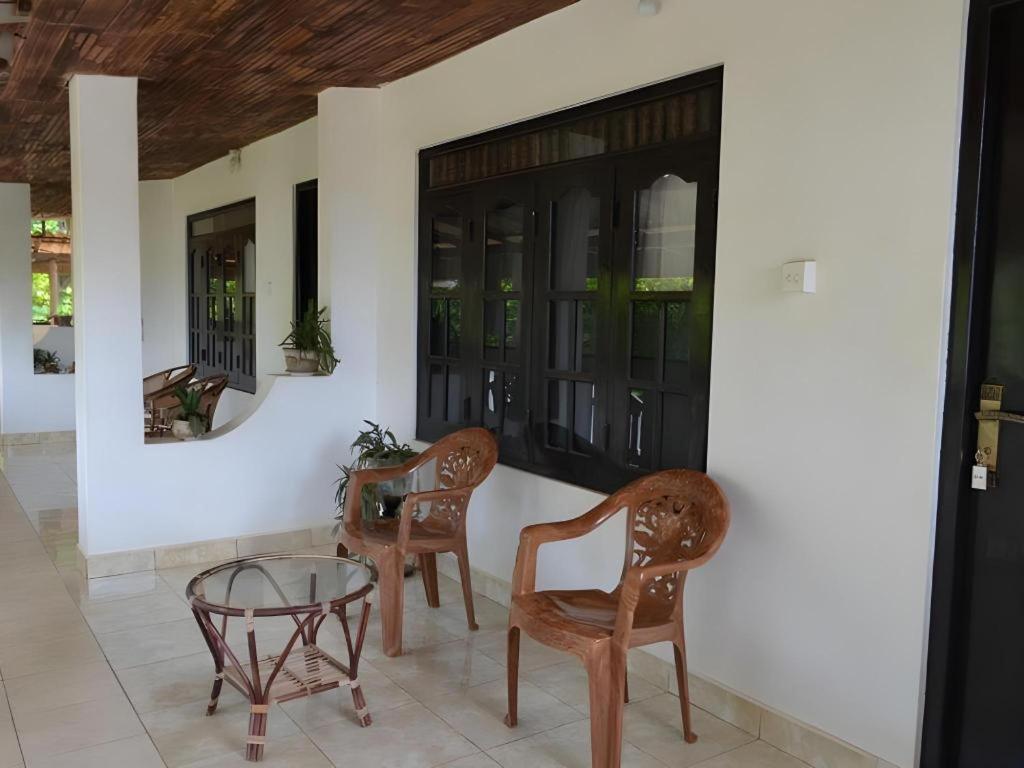 Silver Beach Hotel Triquinimale Exterior foto